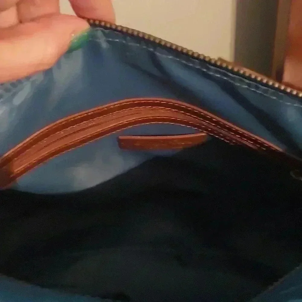 NWOT Simply Vera by Vera Wang Blue purse - Picture 4 of 9